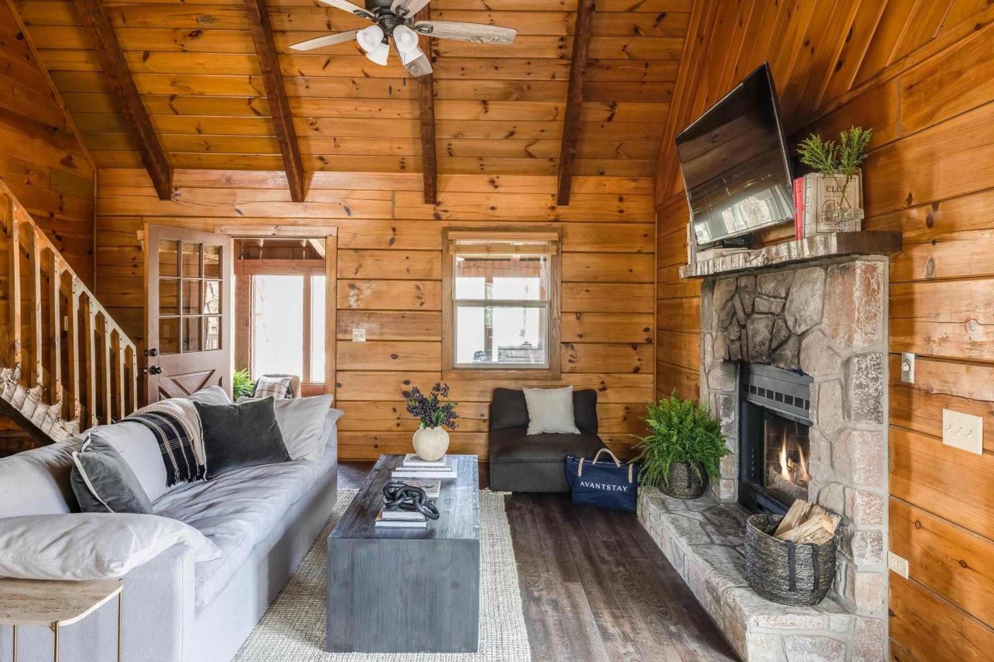 Dudley III By Avantstay Cosy Mountain Home W Hot Tub Great Views Pigeon Forge Exterior photo